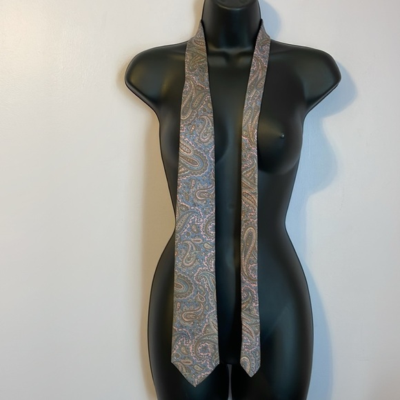 Lanvin Paris Paisley Light Blue Pink Made in Italy Silk Necktie Tie - Picture 2 of 14